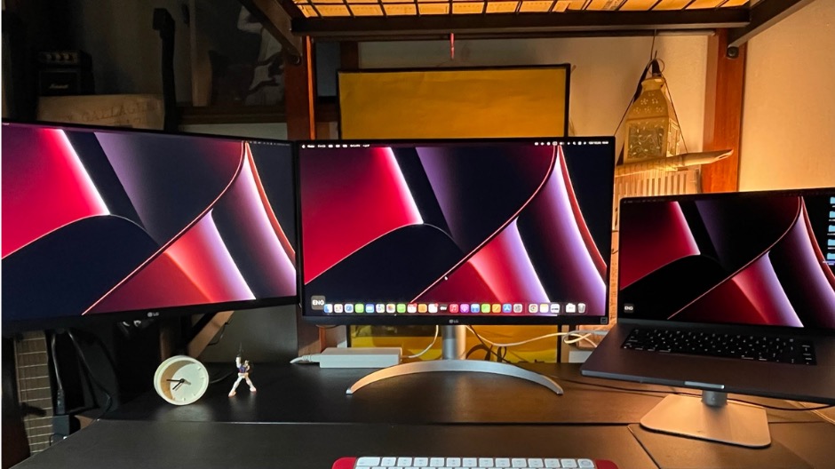 【MacBook Pro】トリプルディスプレイ環境