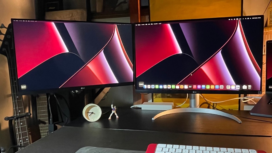 24インチのLG製