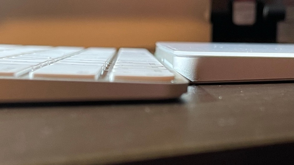 キーボードの手前におけばストレス