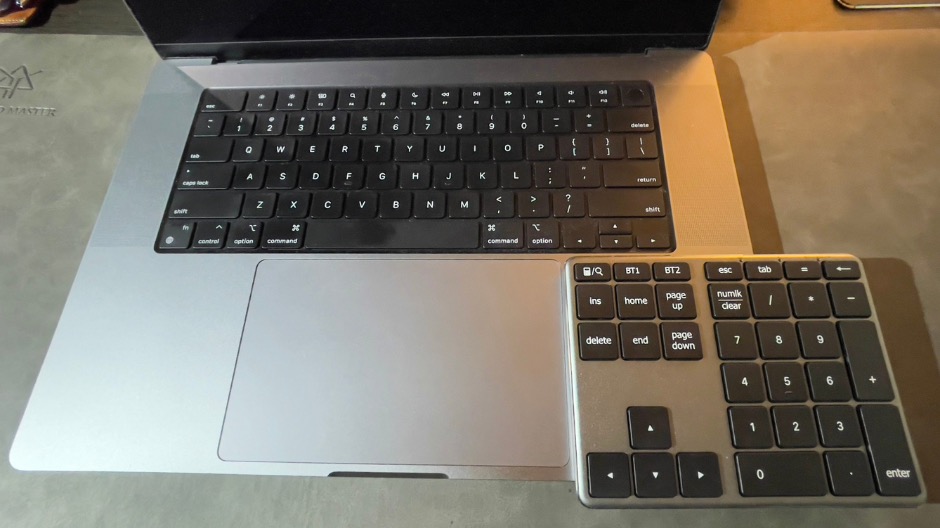 MacBookのカラーと合う